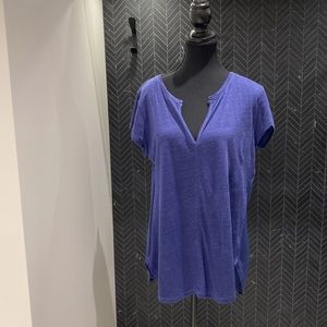 Sanctuary blue t-shirt, linen & polyester, very good condition, size medium